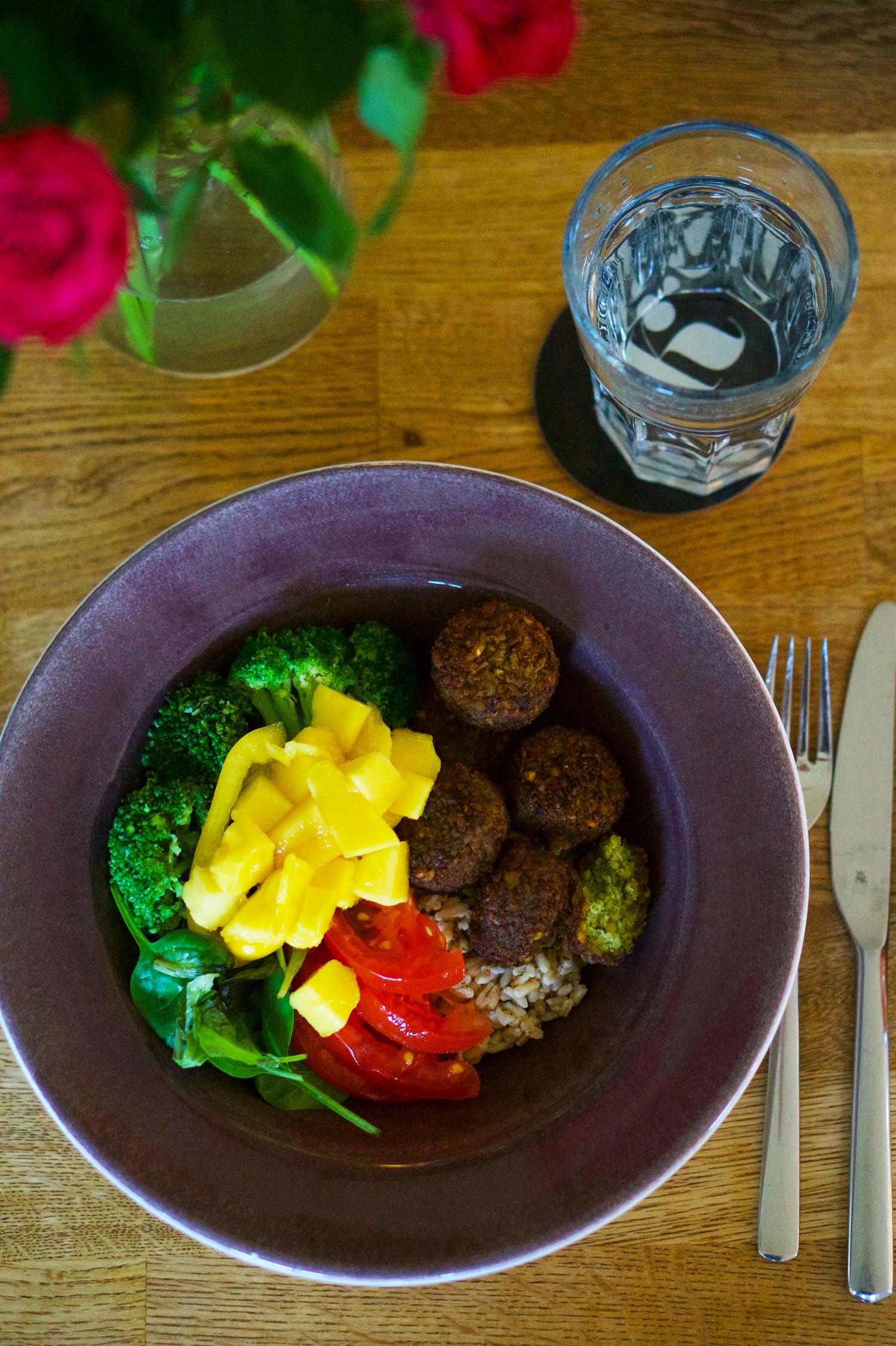 Bra halvfabrikat - falafel, havreris och ajvar