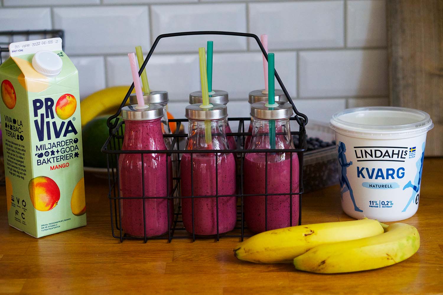 Smoothie med frysta bär och banan