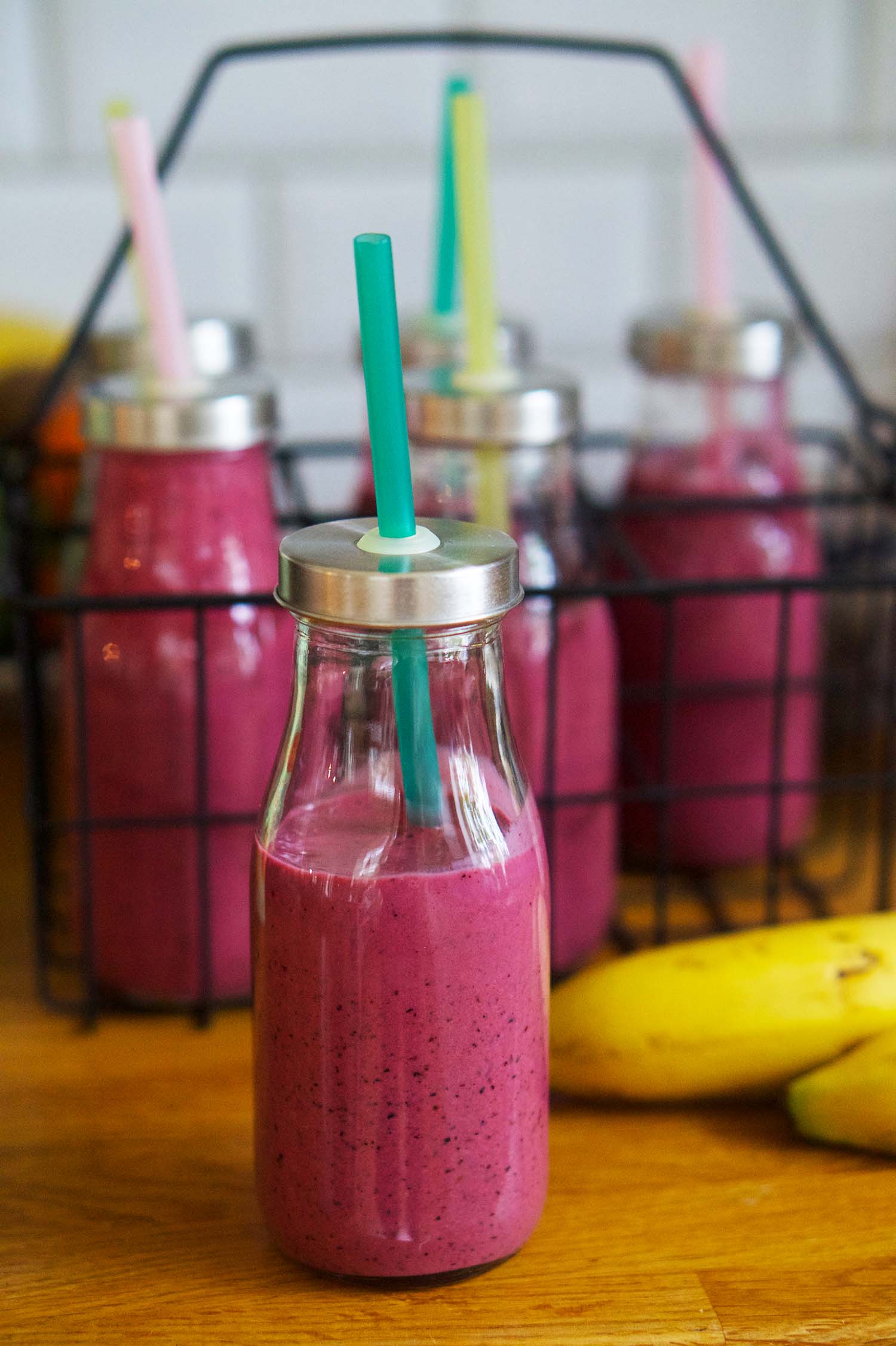Smoothie med frysta bär och banan