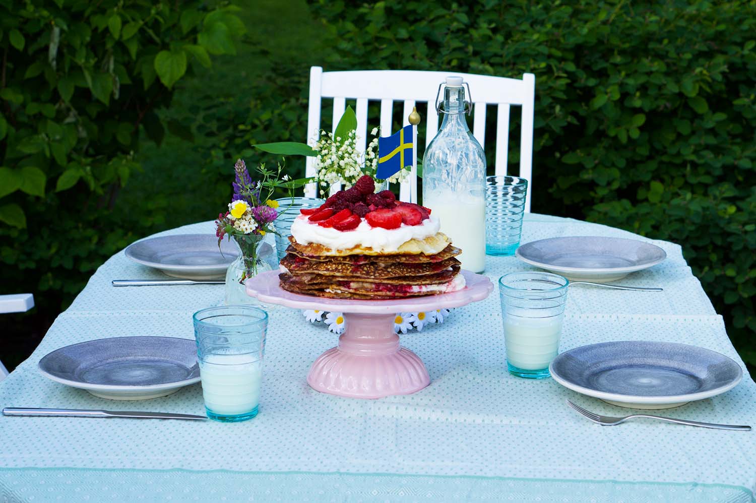 Pannkakstårta jordgubb och hallon - recept
