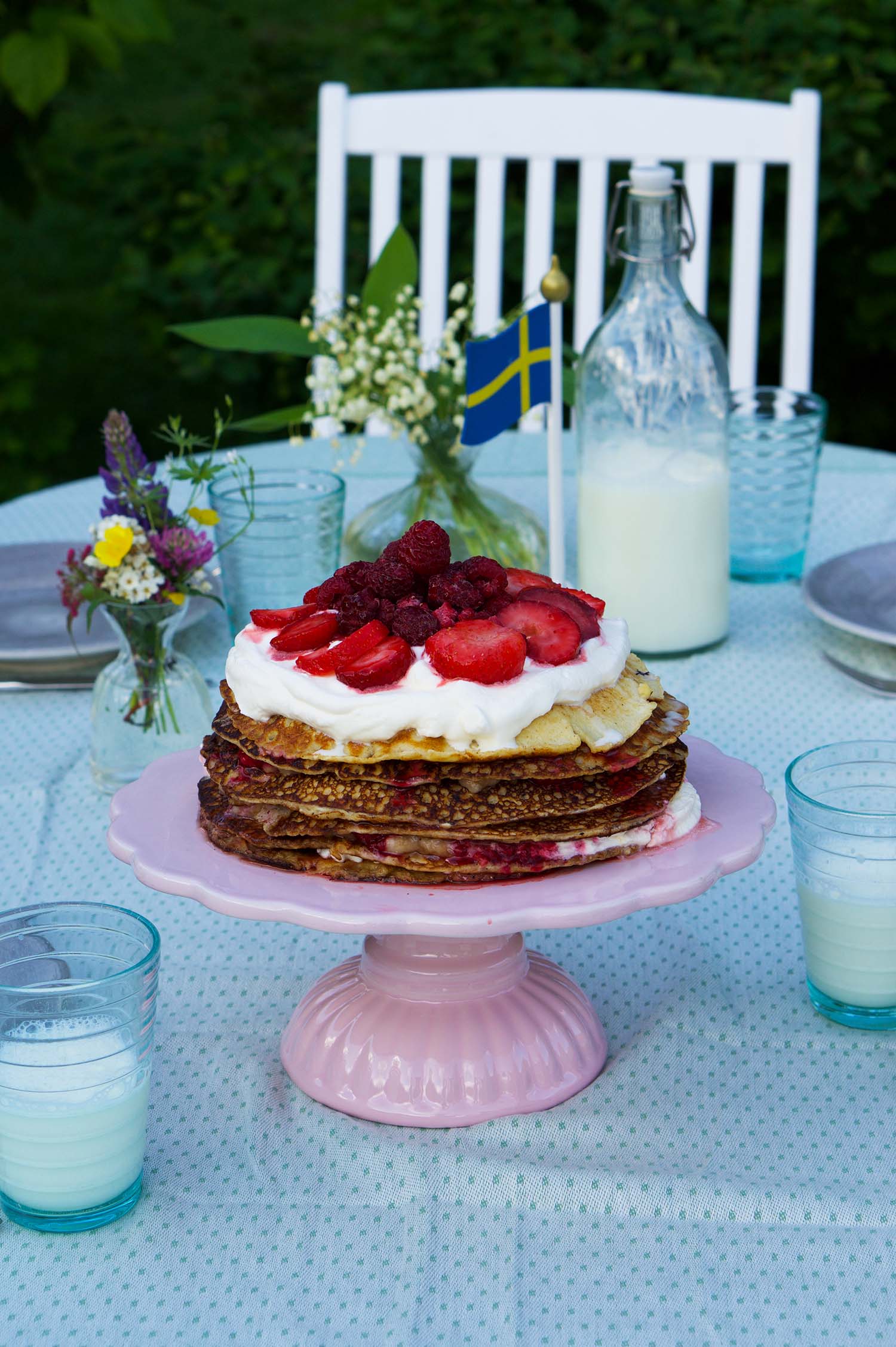 Pannkakstårta jordgubb och hallon - recept