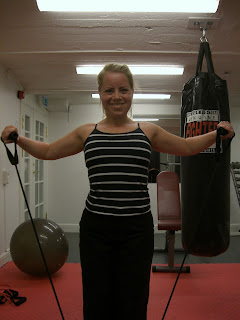 Axelovning-at-sidan - Axelpressar/flyes åt sidan - tips på styrkeövning