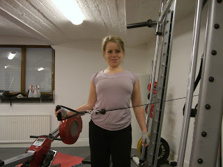 CIMG7741 - Träning av rotatorkuffen - tips på styrkeövning