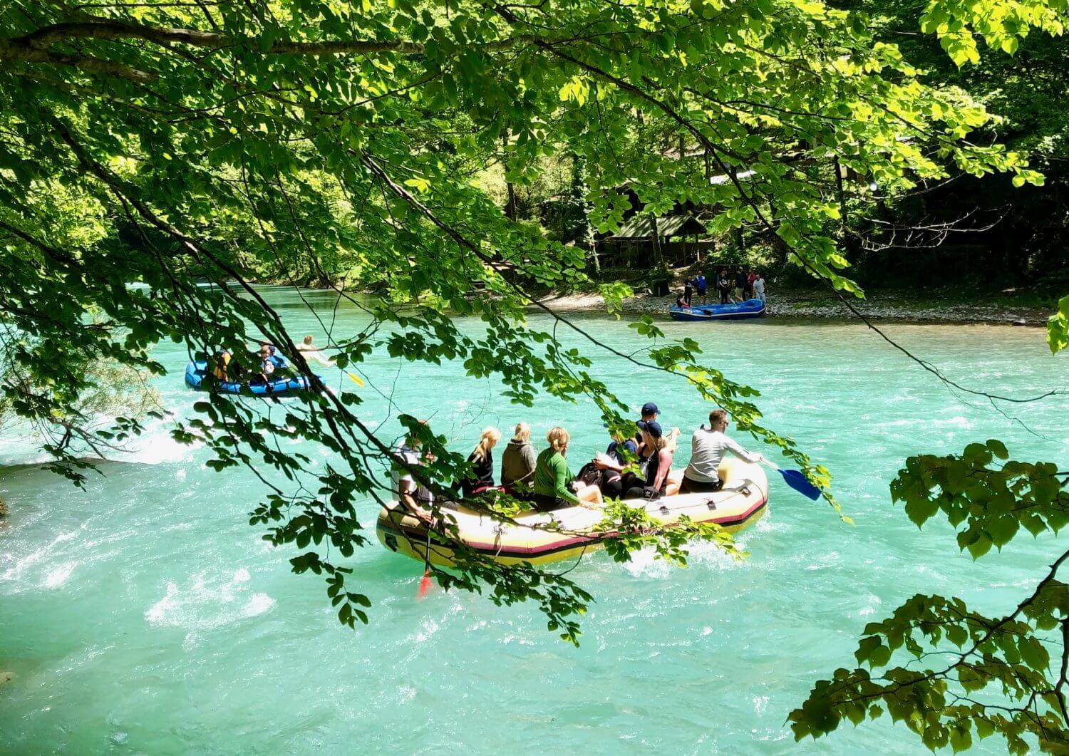Forsränning med Pineberry i Montenegro