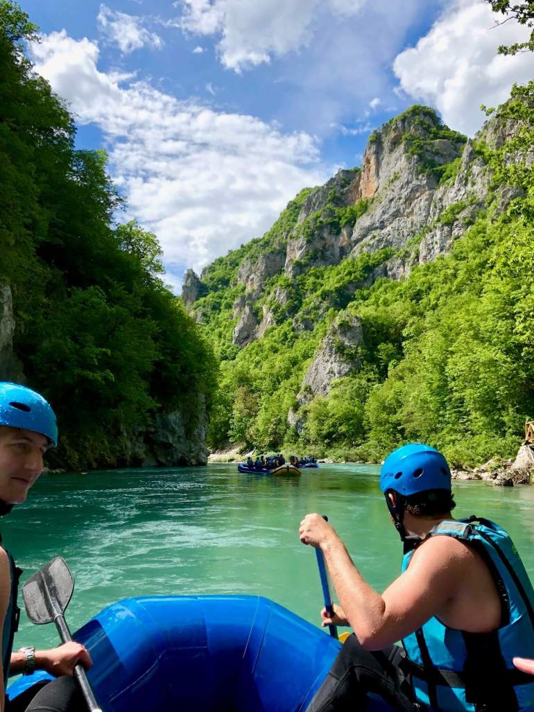 Forsränning med Pineberry i Montenegro