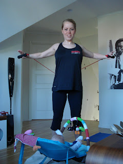 Styrketraning-med-triset-och-fyrset - Träning uppdelad i tre sektioner