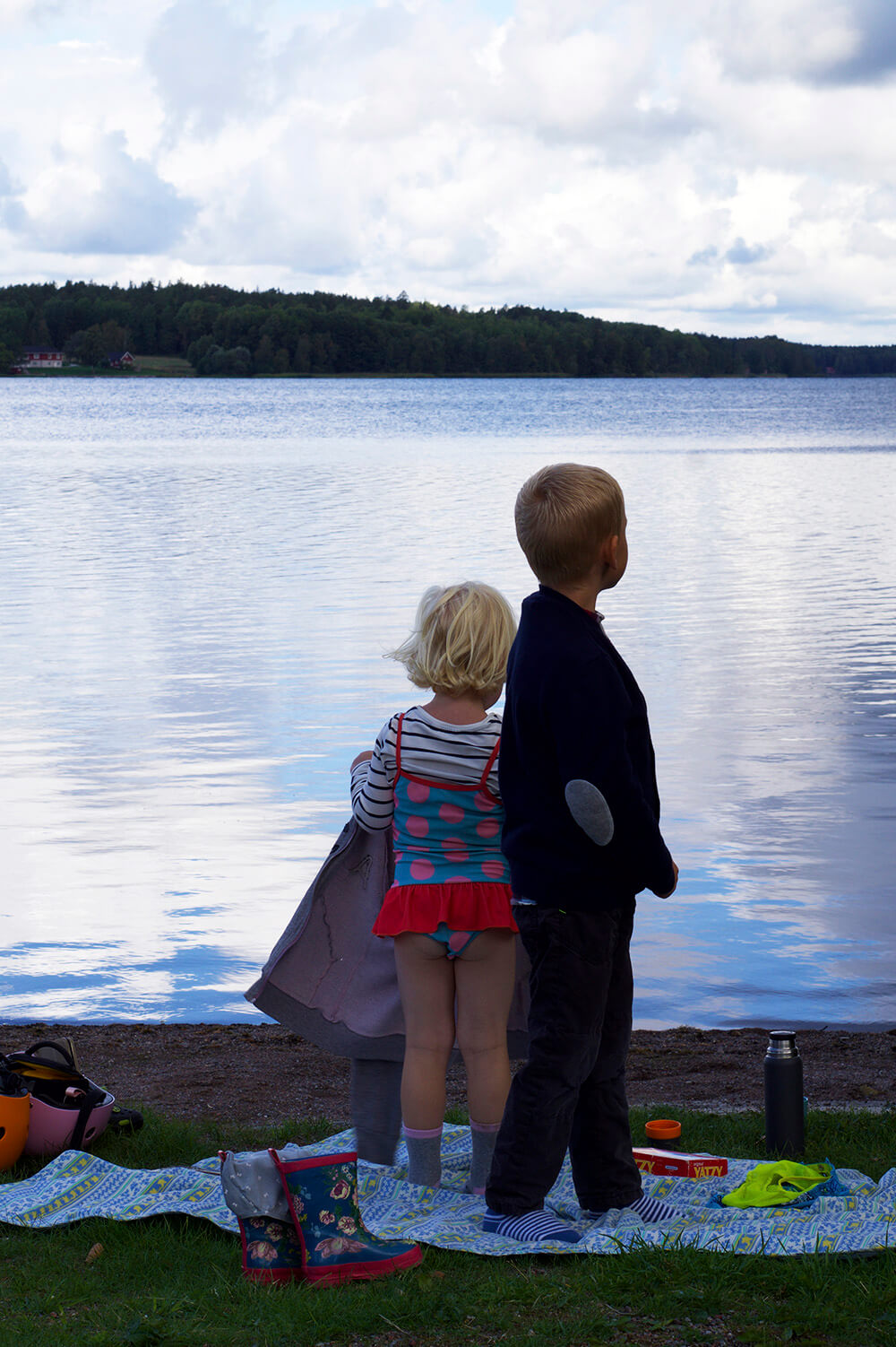 Årets sista dopp - i Lejondalssjön