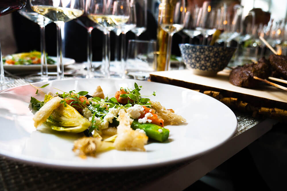 En finlunch med 4-rätters på Aveqia Stockholm