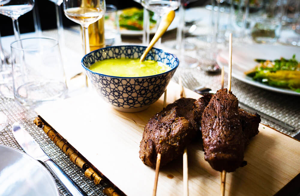 En finlunch med 4-rätters på Aveqia Stockholm