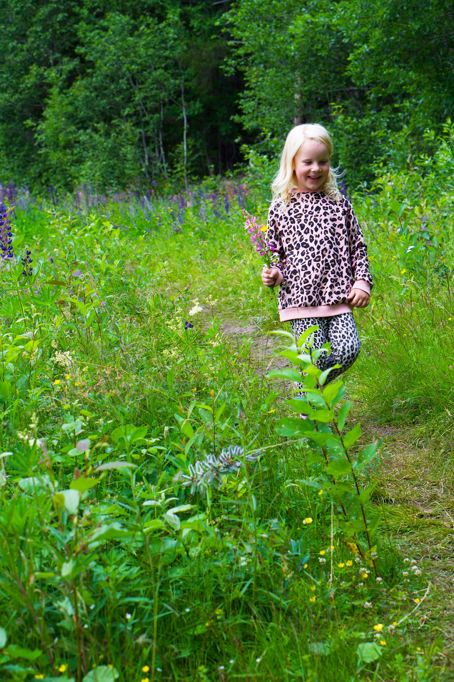 Blomplockarpromenad vid Skuleberget