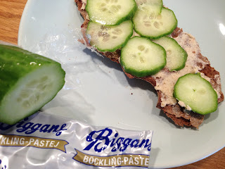 bocklingpastejmacka - Leksands Fäbodknäcke Surdegsbröd