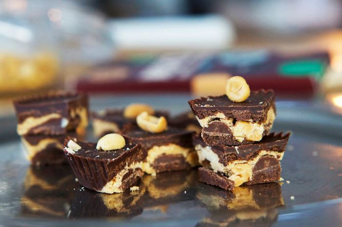 Nyttigt chokladgodis - Recept på choklad och jordnötsgodis