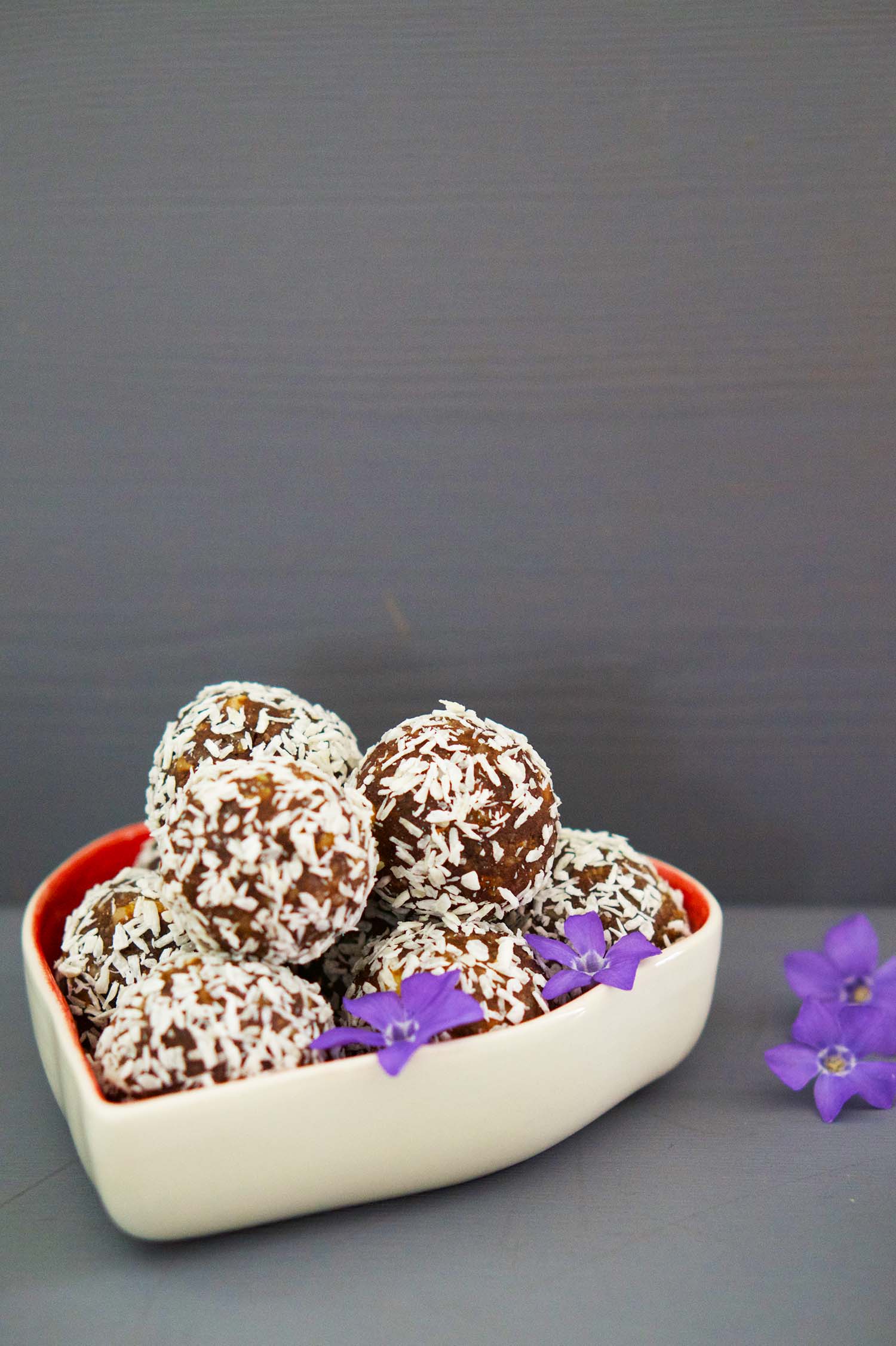 Choklad- och kardemummabollar recept