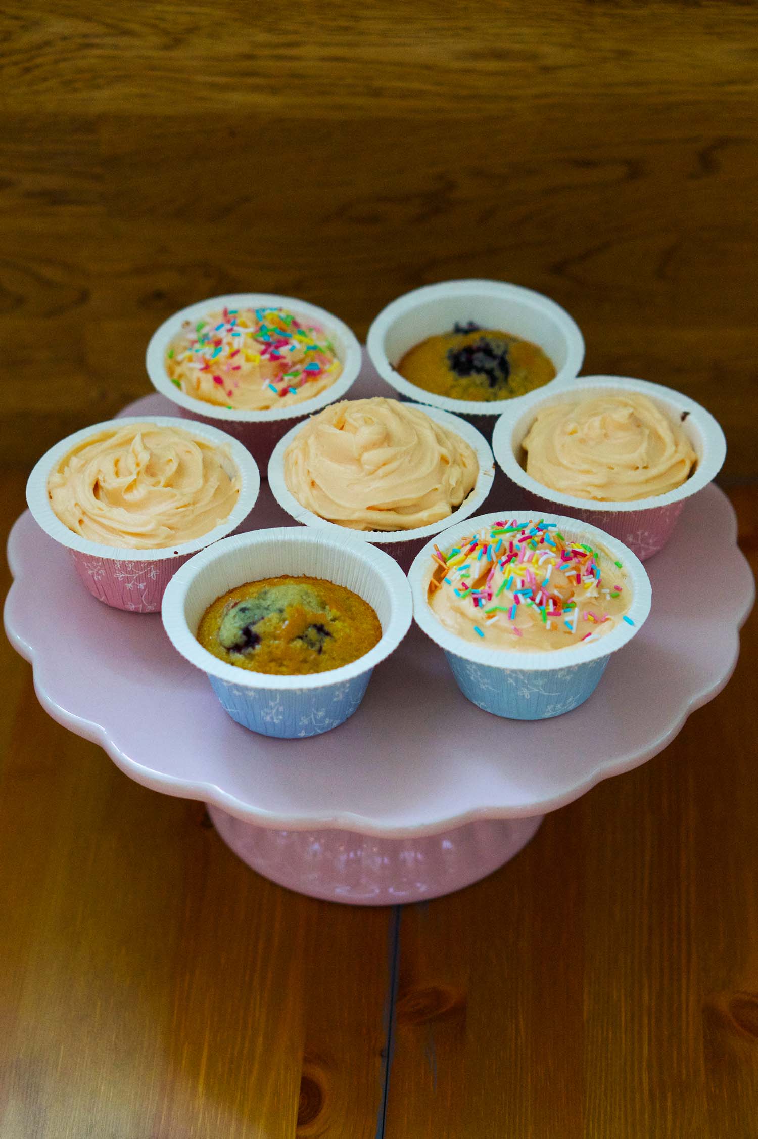 Cupcakes med frosting av smörkräm - recept