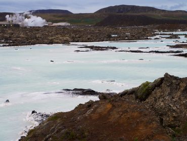 den-bla-lagunen-island-1