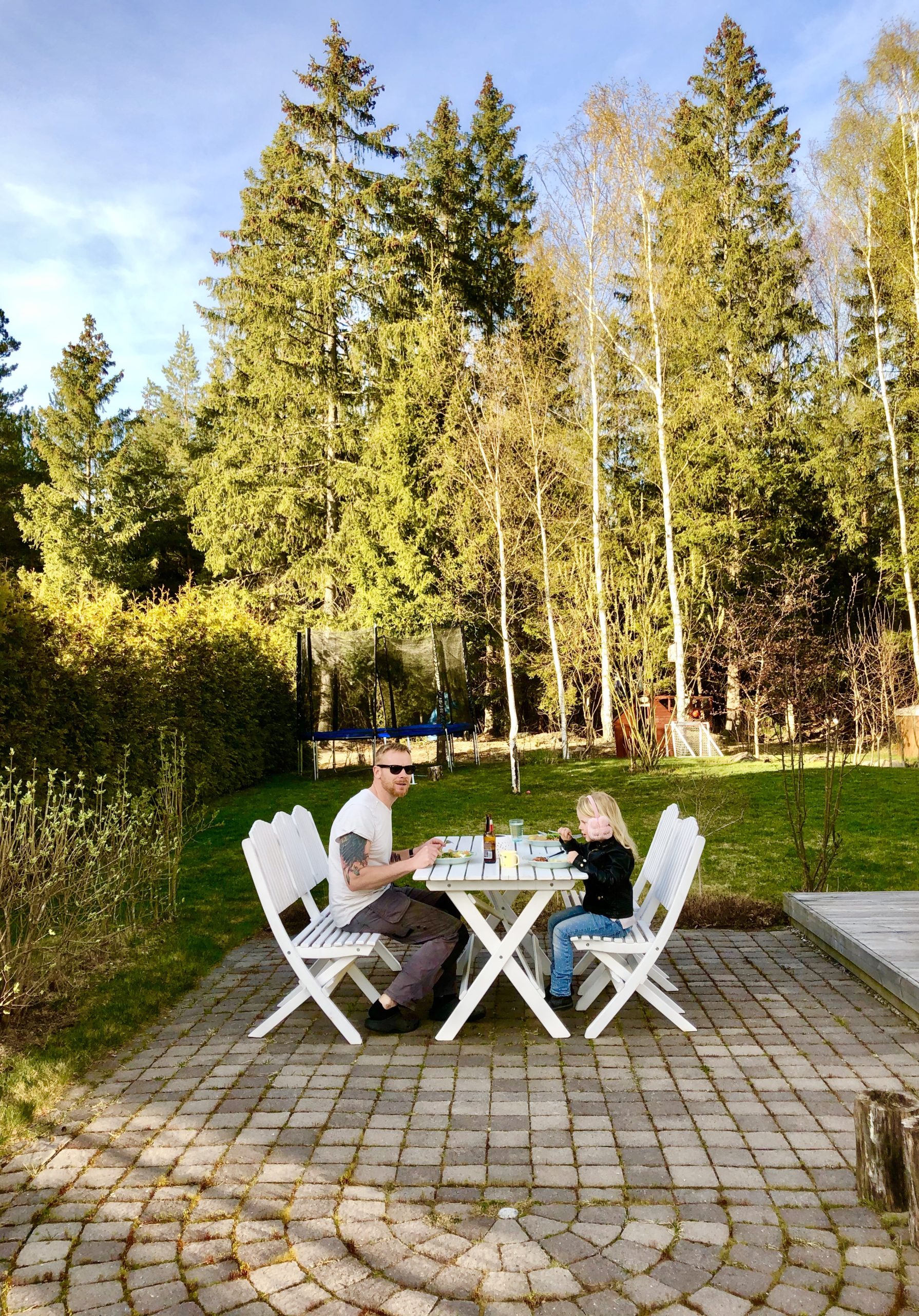 middag i trädgården