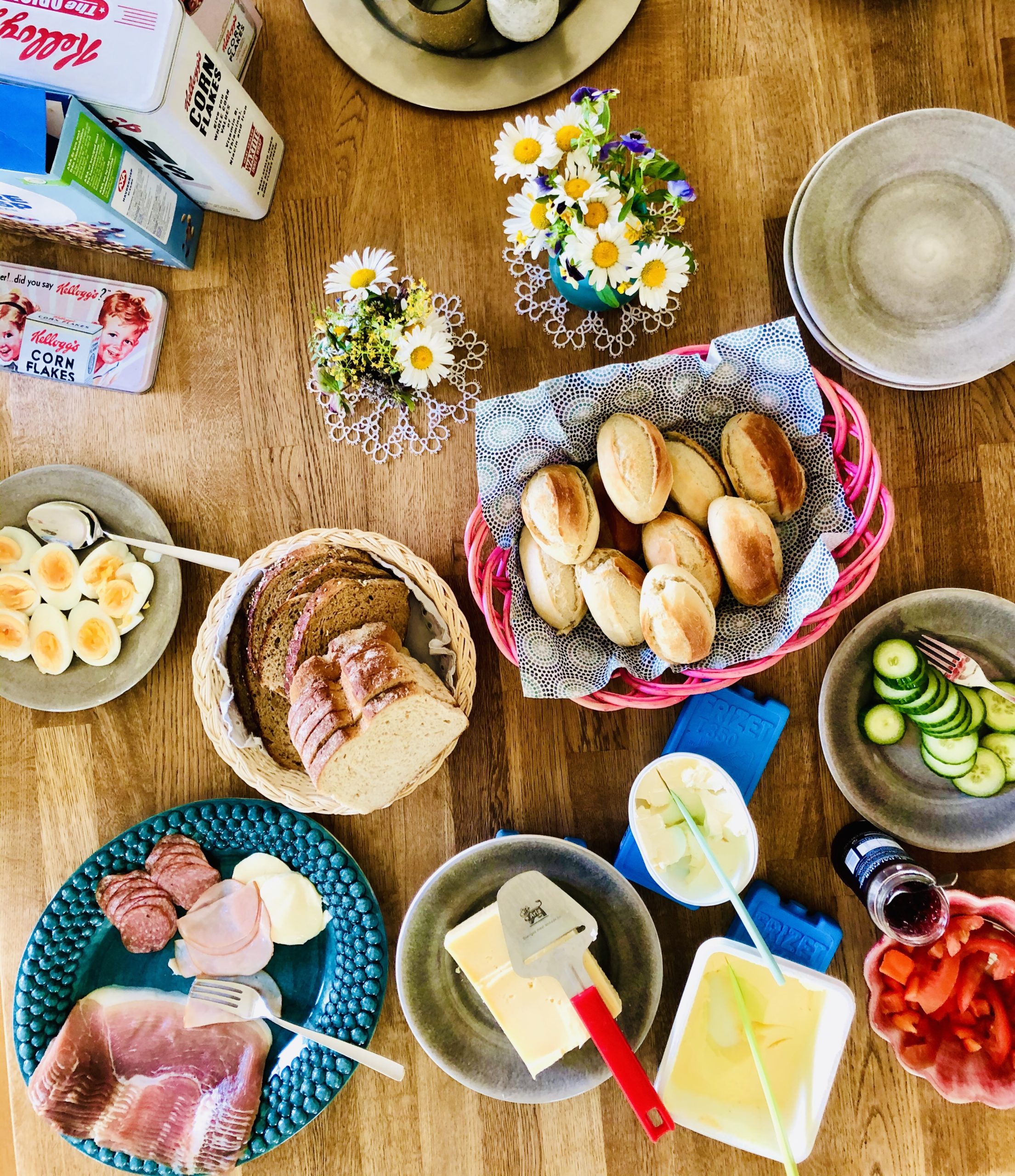 Frukost midsommardagen