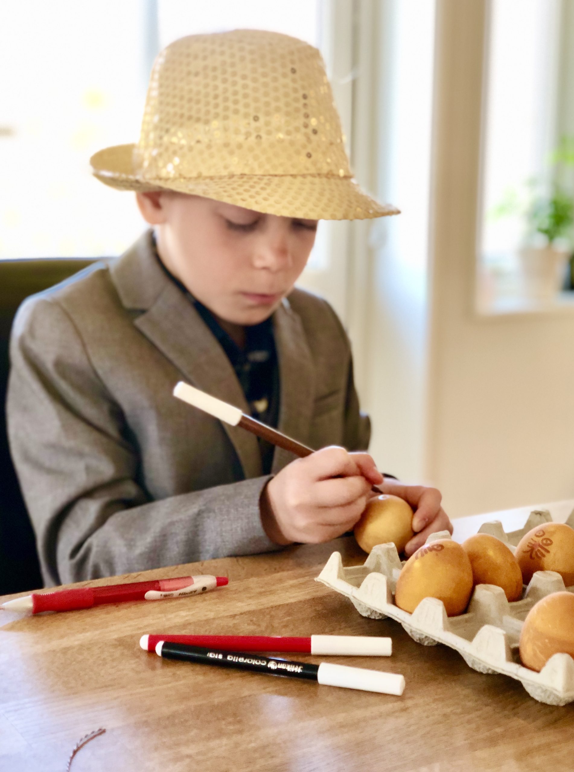 Påskens dukning: påskharar