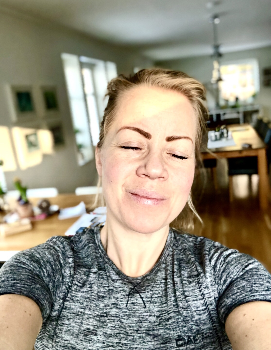 Karin Axelsson i vintersolljus