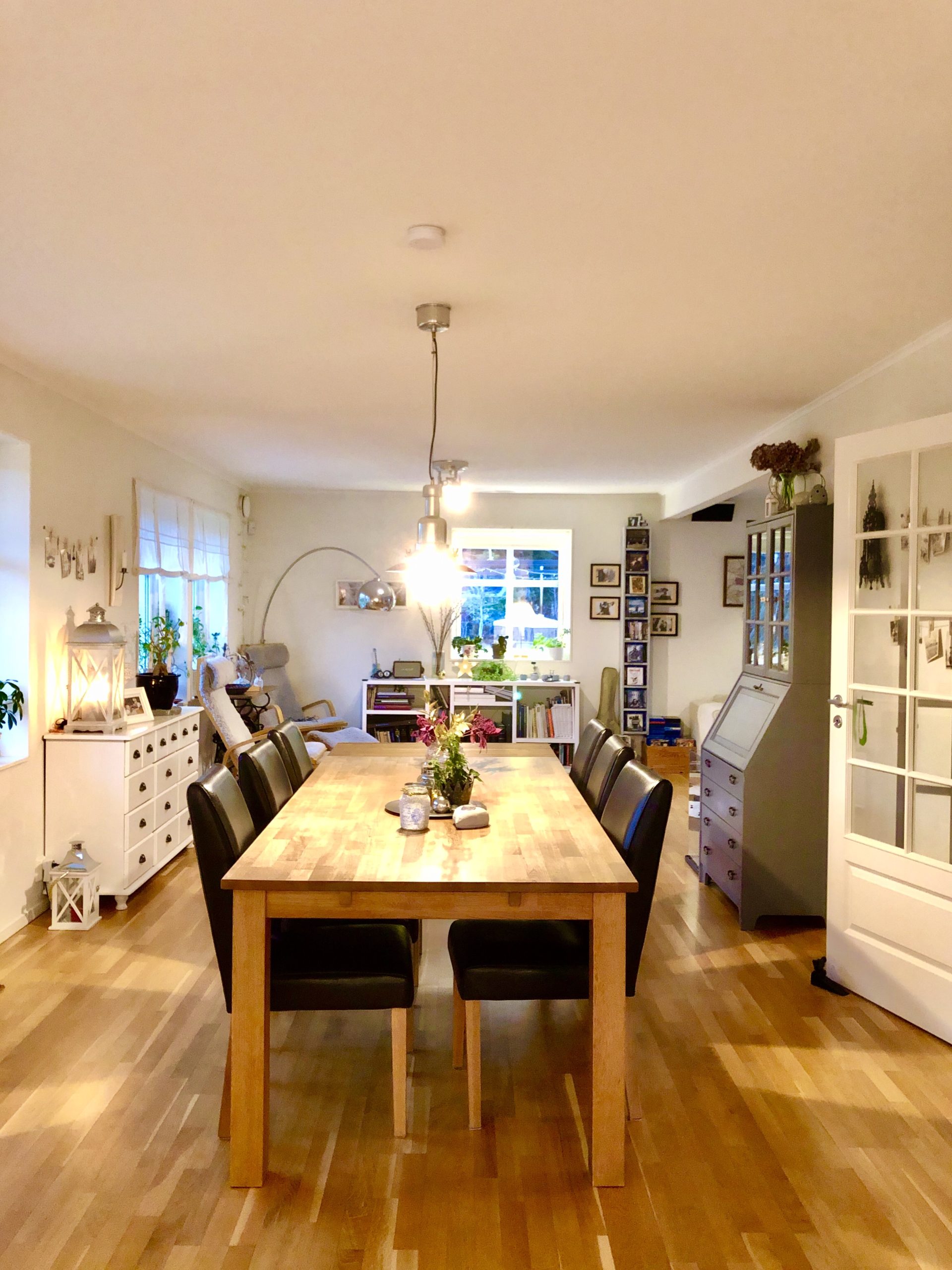 Hemma i vårt vardagsrum