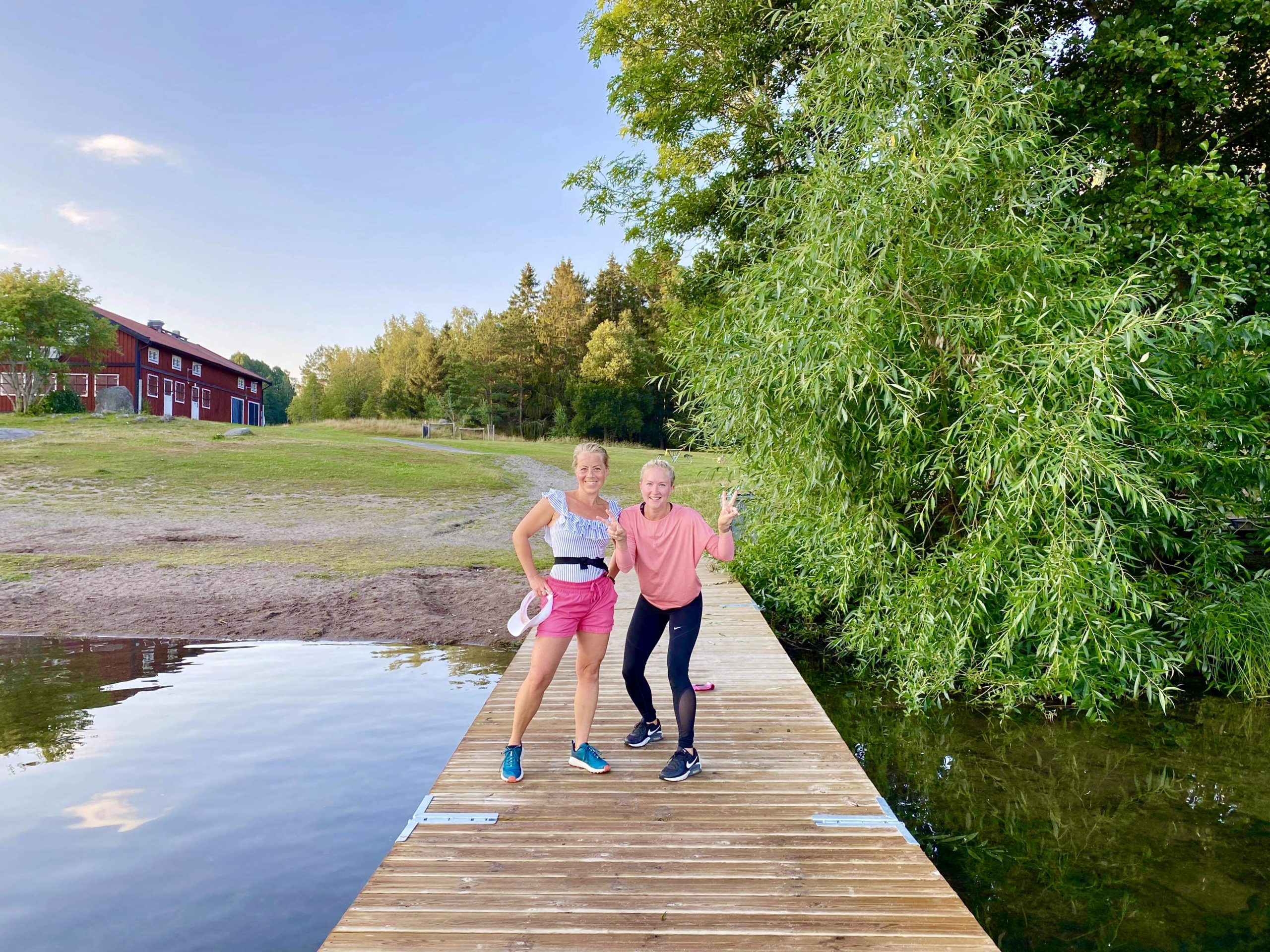 Springa med vänner - Badplatsen Hällkana, Lejondalssjön