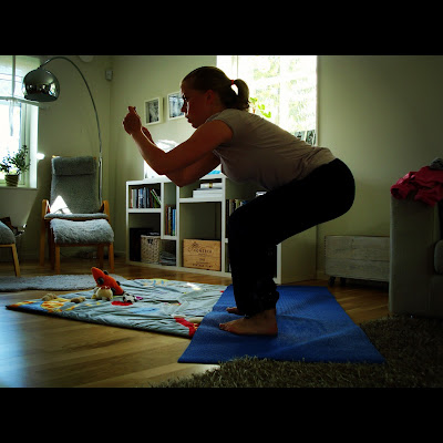 knaboj-med-tahavningar-1 - Knäböj med tåhävning - tips på styrkeövning