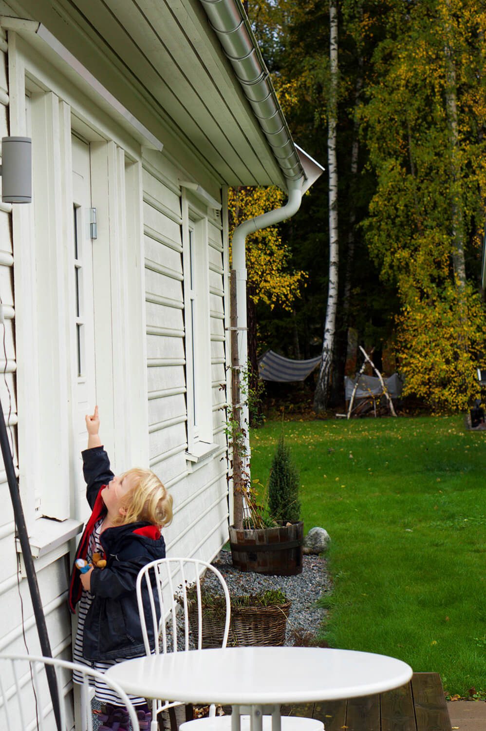 Hemma hos oss utanför dörren