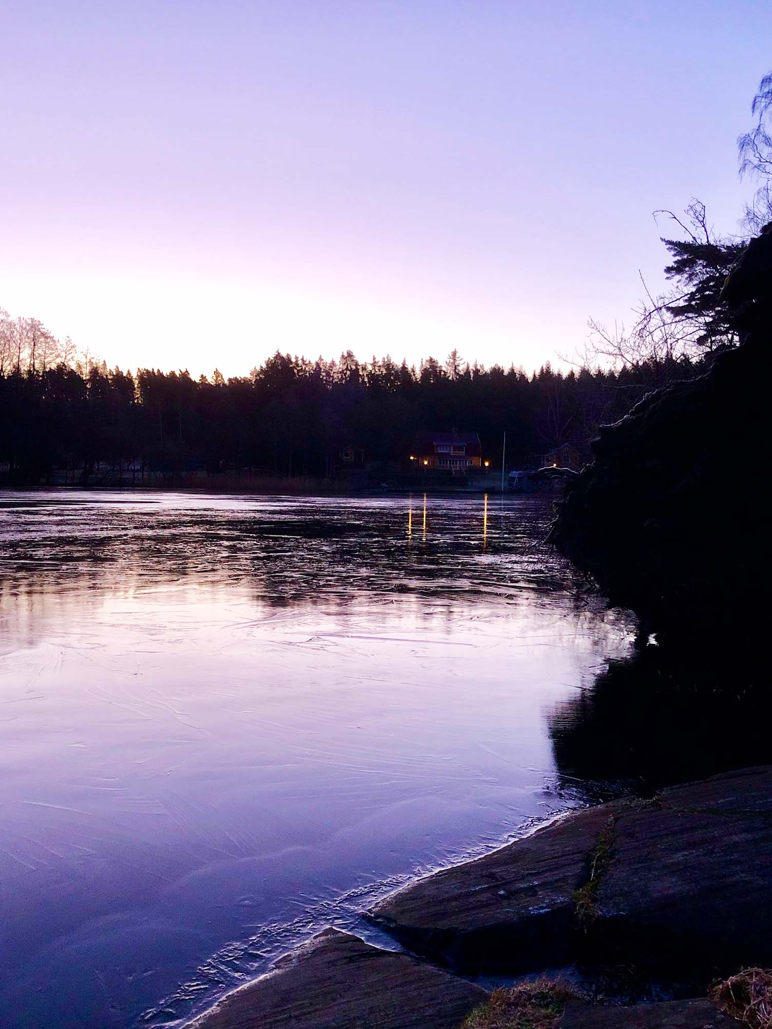 Morgonspring till sjön