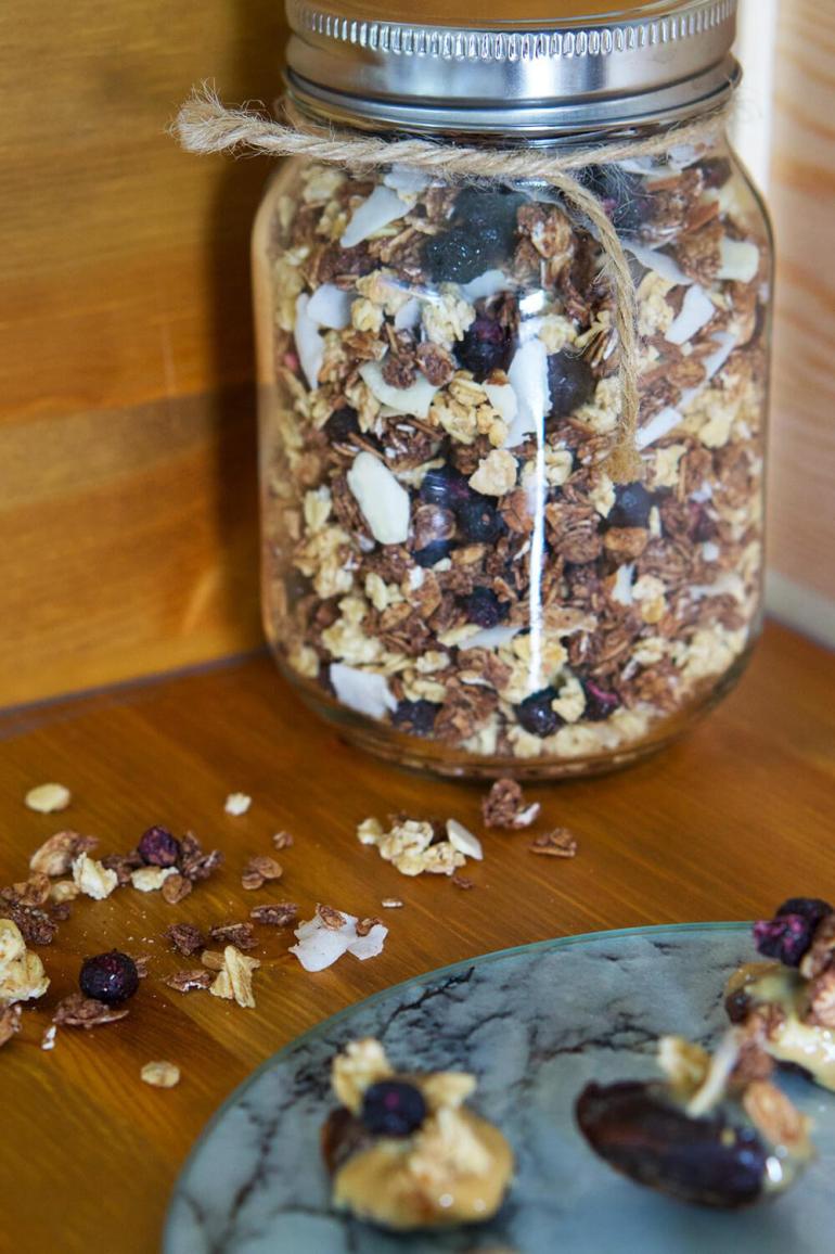 nyttigt-jordnotssnacks-med-granola-3 - Nyttigt jordnötssnacks