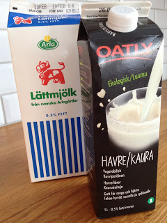 oatlyhavremjC3B6lkvsmjC3B6lk - havremjölk vs vanlig mjölk