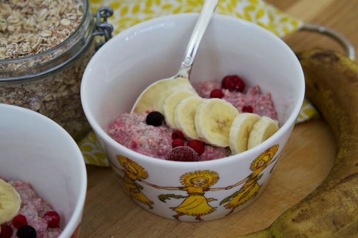 Overnight Oats gjord på äppeljuice