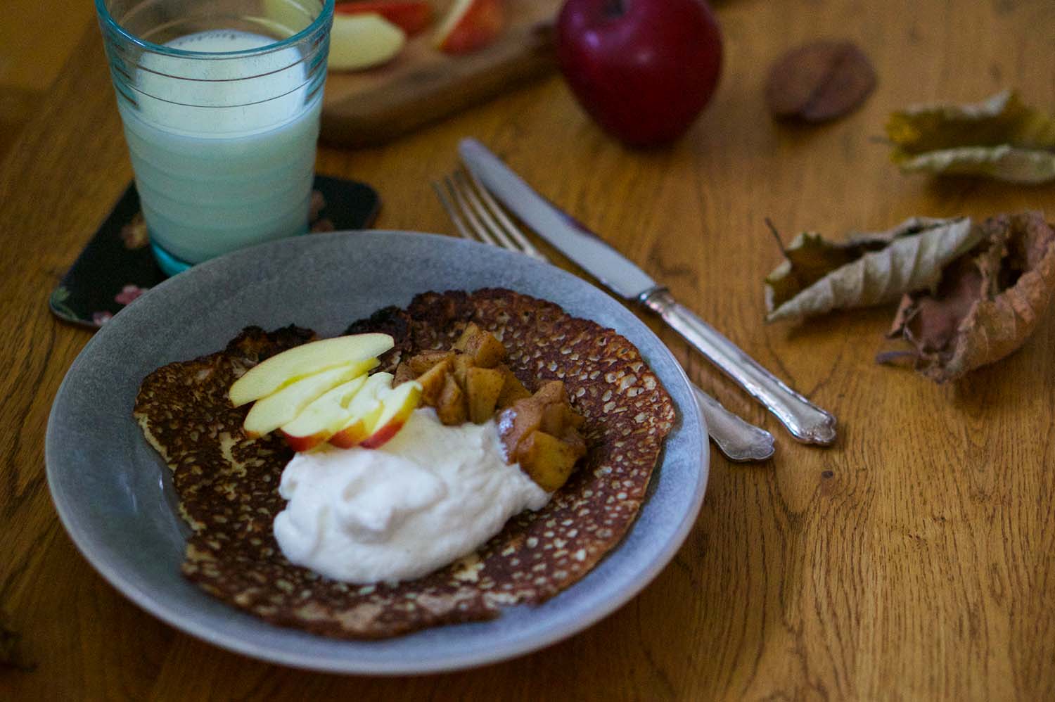 Recept på pannkaka med äpple och vaniljkvarg