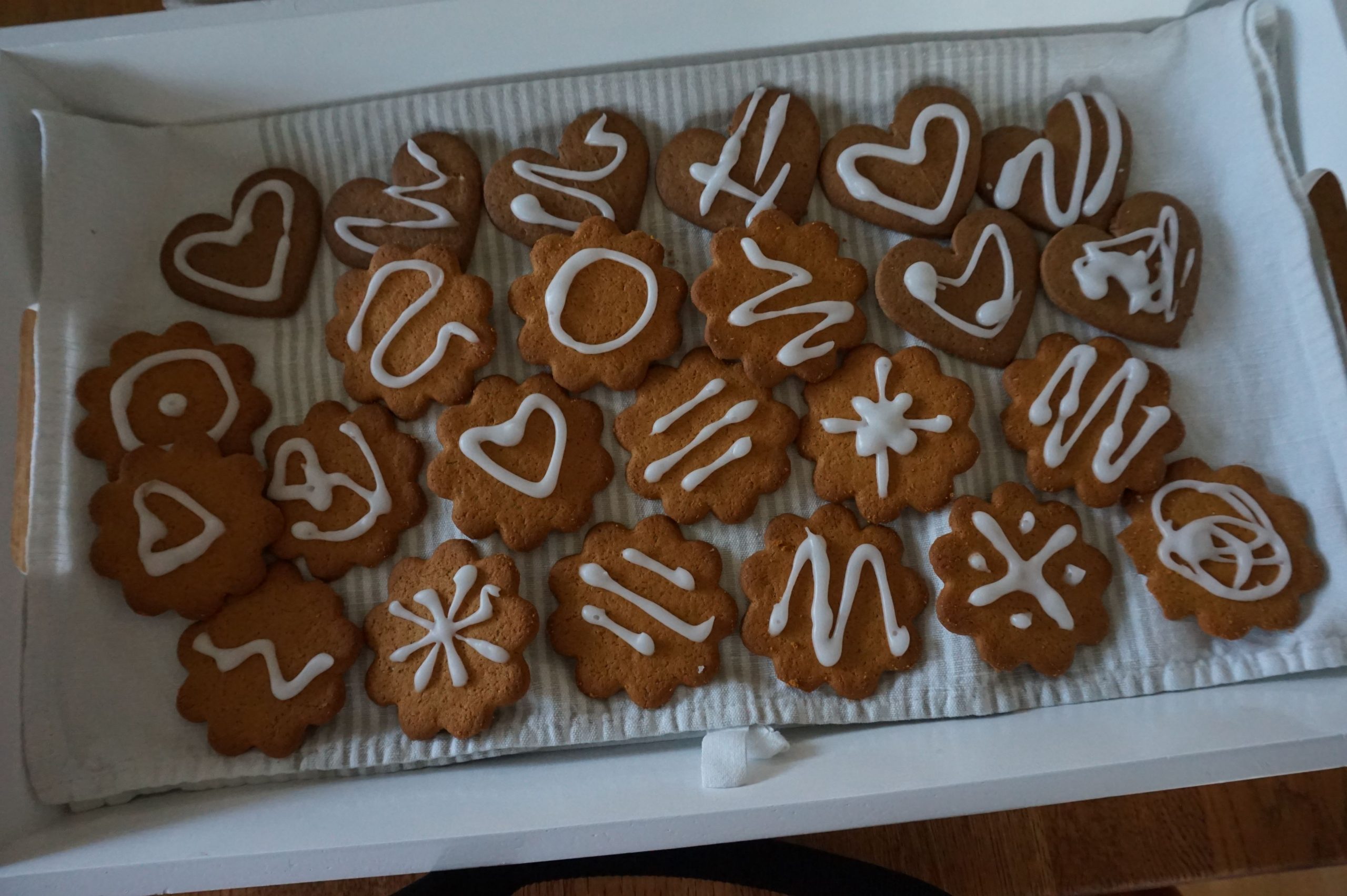 pepparkakor-med-kristyr-5-scaled - Ljuvlig pepparkaksinspiration - mina bästa pepparkaksrecept