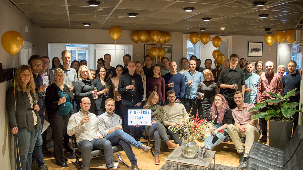 Pineberry fyller 10 år