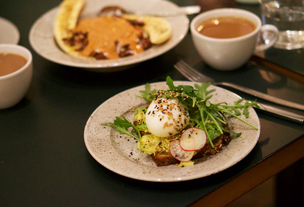 Frukost på Pom och Flora