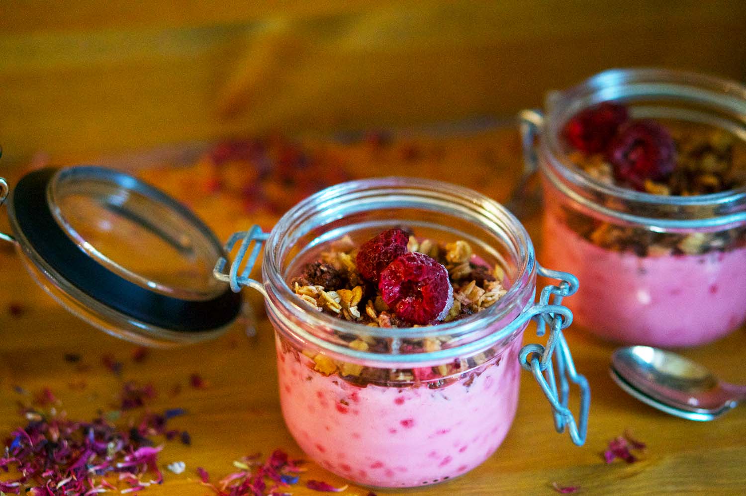 Sockerfri hallonyoghurt recept