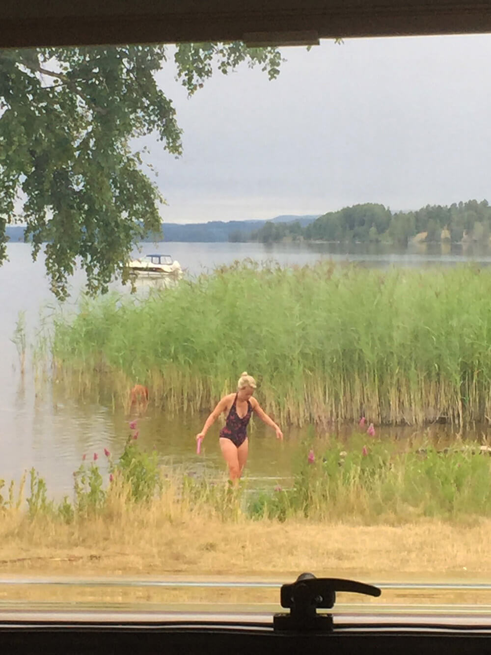 Sommarbad i sjön Fryken, Värmland