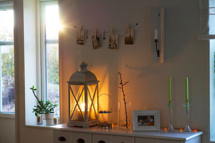 vas med en gren från körsbärsträdet