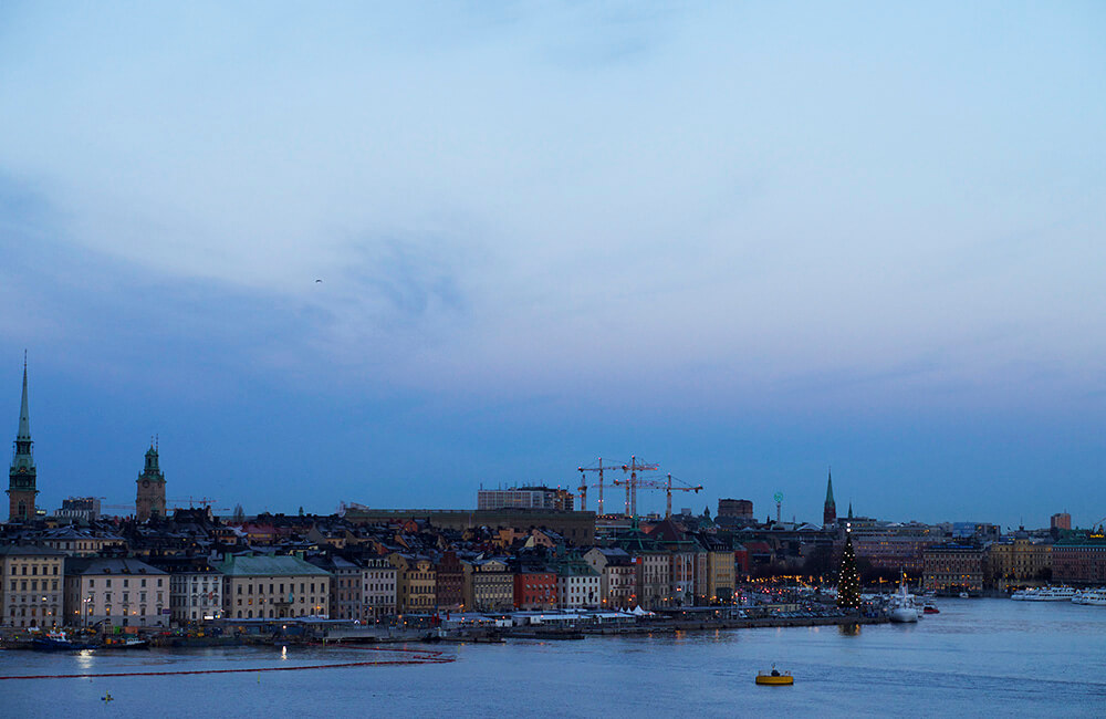 Stockholm från Södermalm en vintermorgon