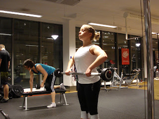 styrketraning-inne-3 - Bland drivor, yra och hantlar