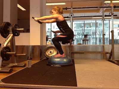 traning-axlar-armar-balans-8 - Roligt på gymmet
