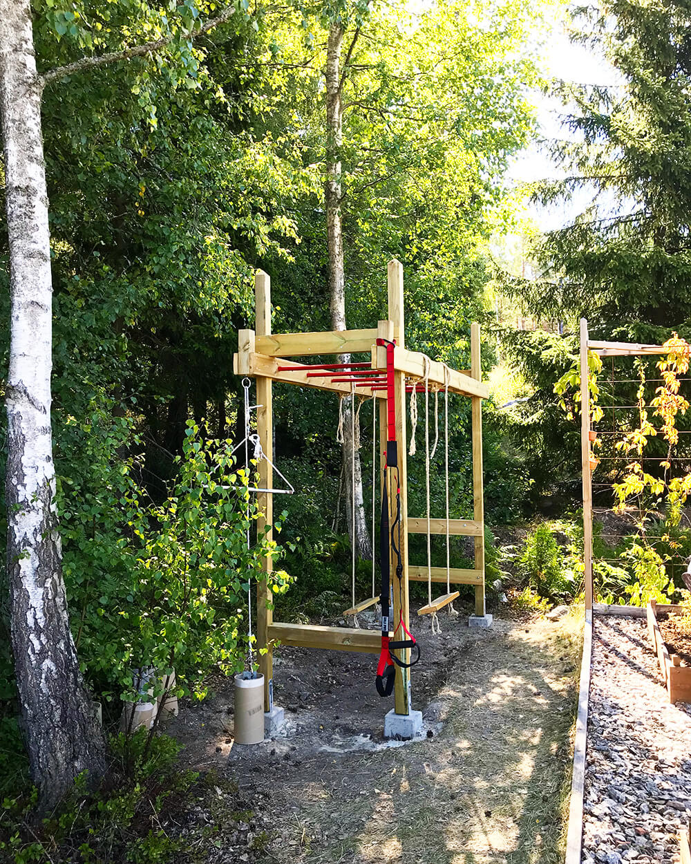 Vårt utegym i trädgården