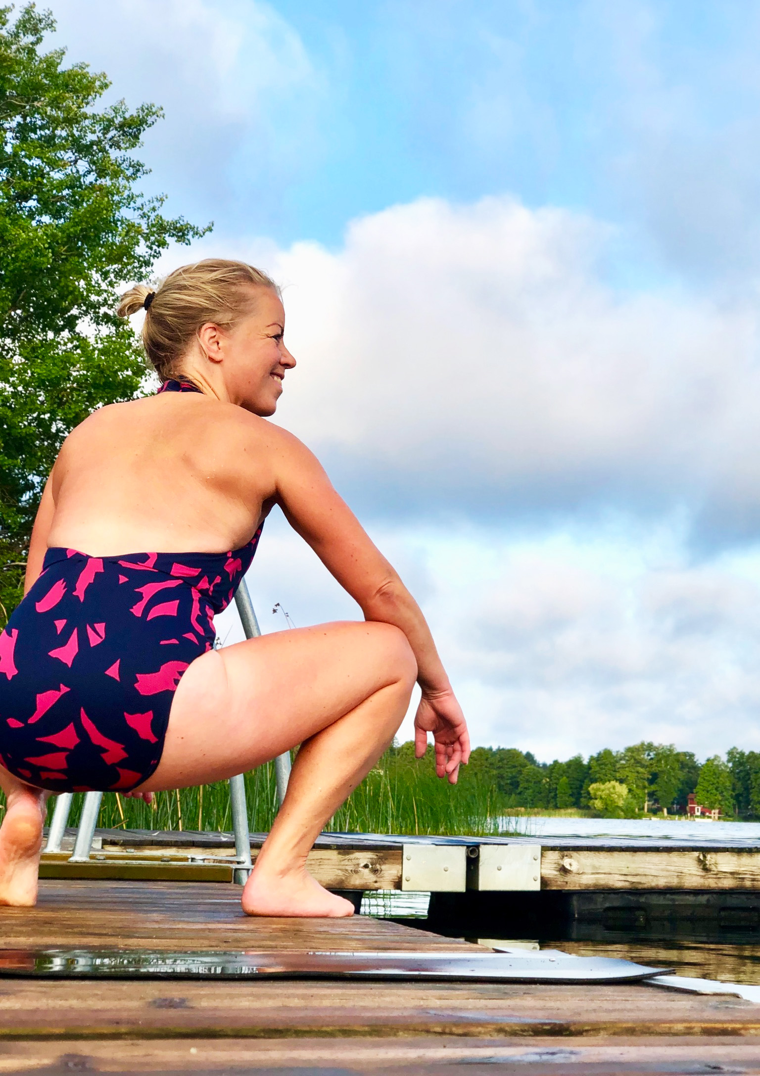 Morgondopp i sjön i augusti