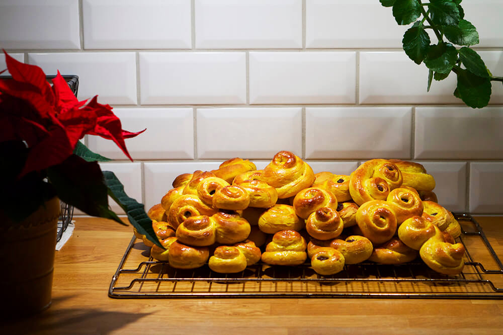 Lussebullar bakning