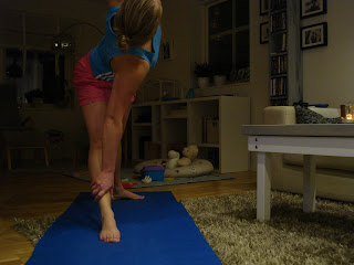 yoga-3-2 - Yogastund med guld i mund