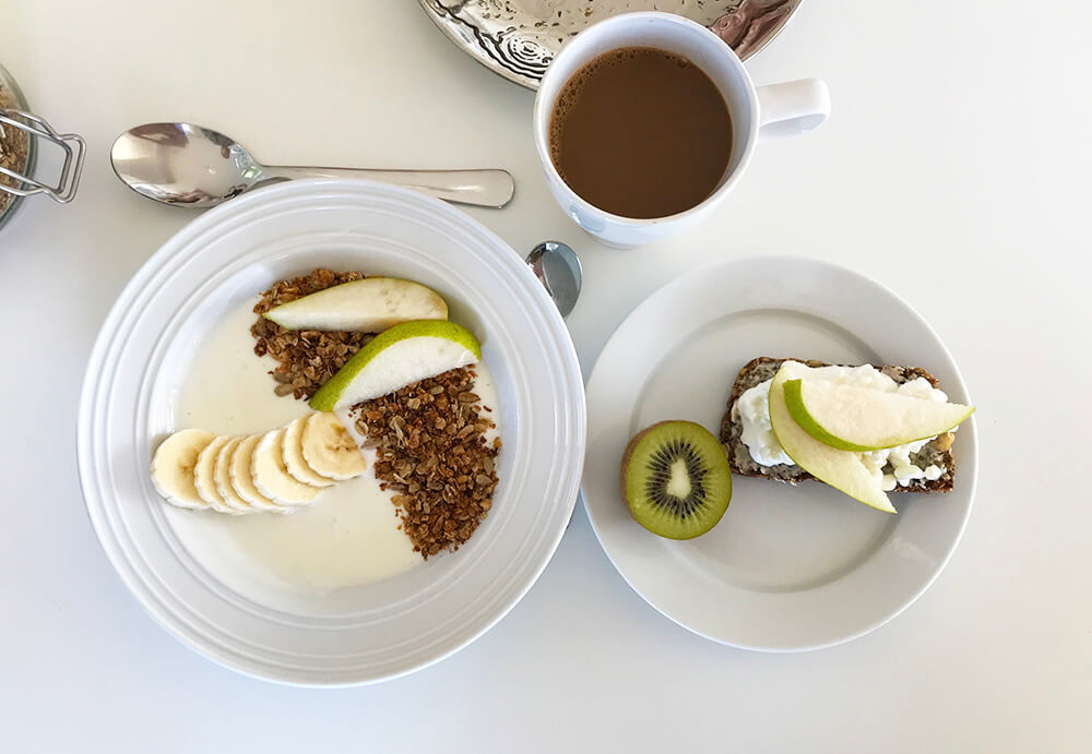 Yoga Island bröd till frukost