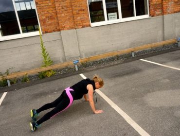 Karin-Fitnessochhalsa-armhavningar-2-e1447357047610