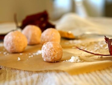 chestballs-strawberry-white-chocolate-coconut-peanutbutter-e1446492559888