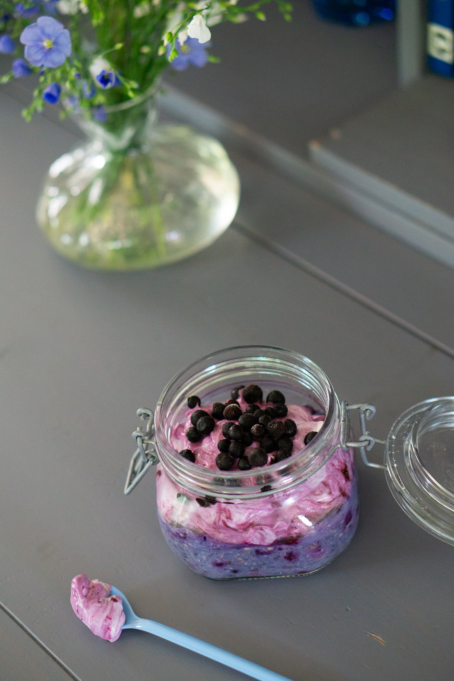 Overnight Oats blåbär kardemumma