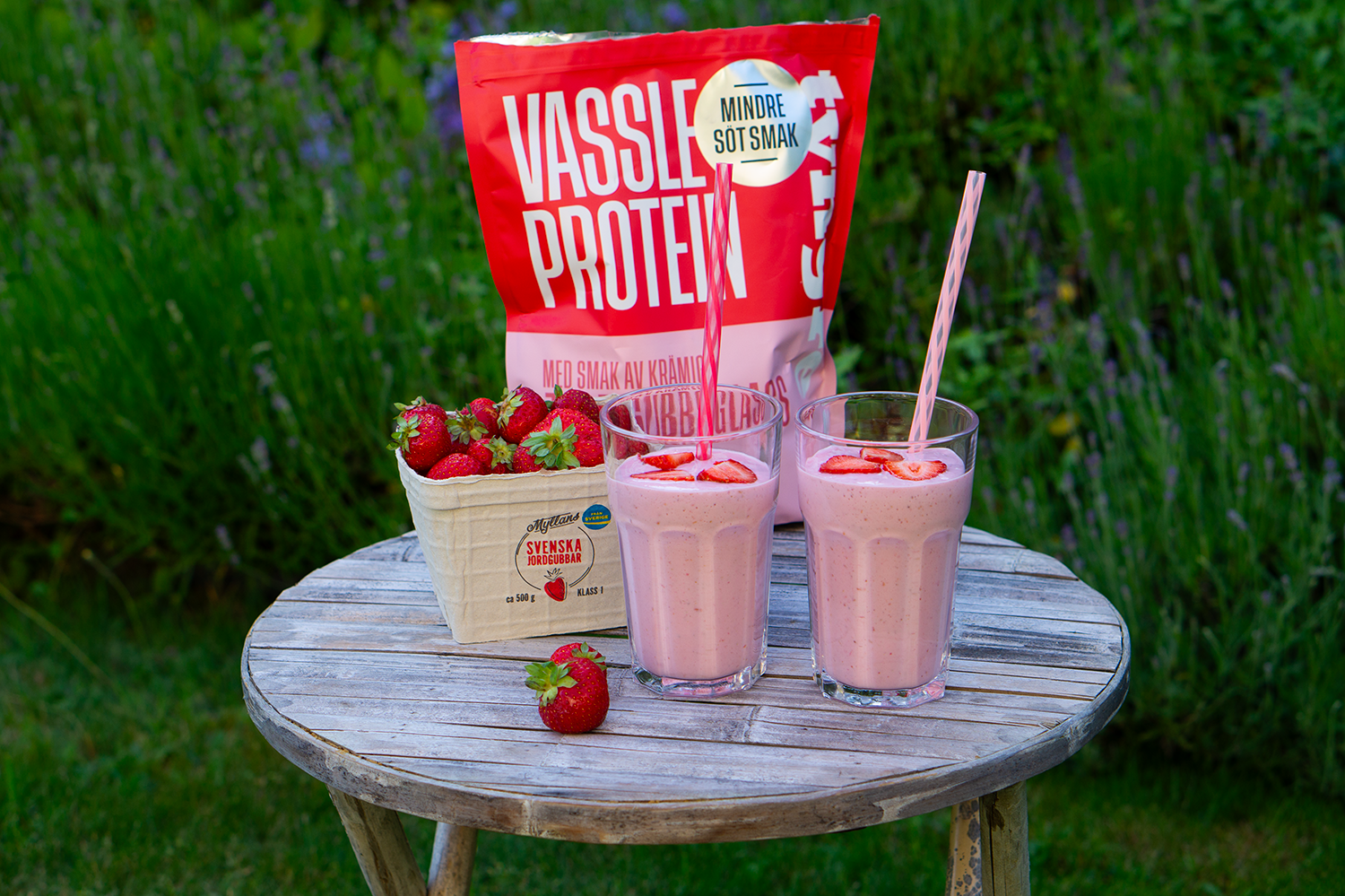 Proteinrik och nyttig jordgubbssmoothie